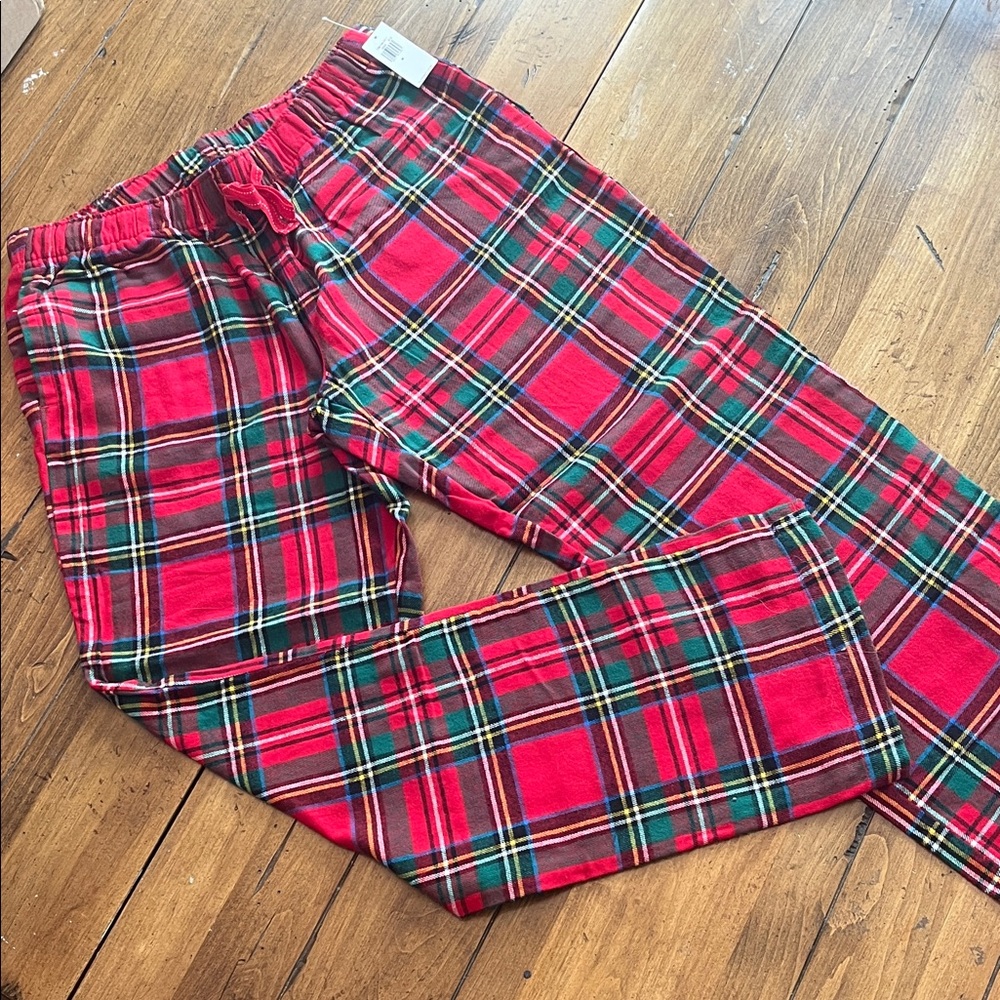 Old Navy Red and Green Plaid Pants